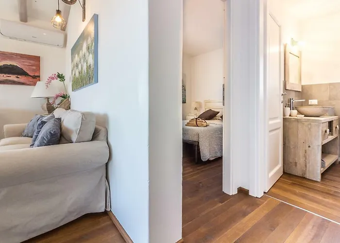 Le Farfalle San Teodoro